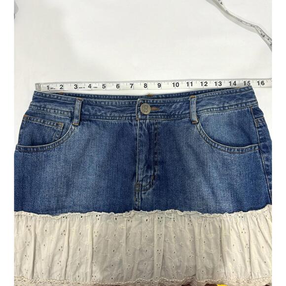 {SOLD} Vintage Bill Blass Denim Jean Boho Eyelet Embroidered Midi Skirt- Size 6 - Picture 7 of 9